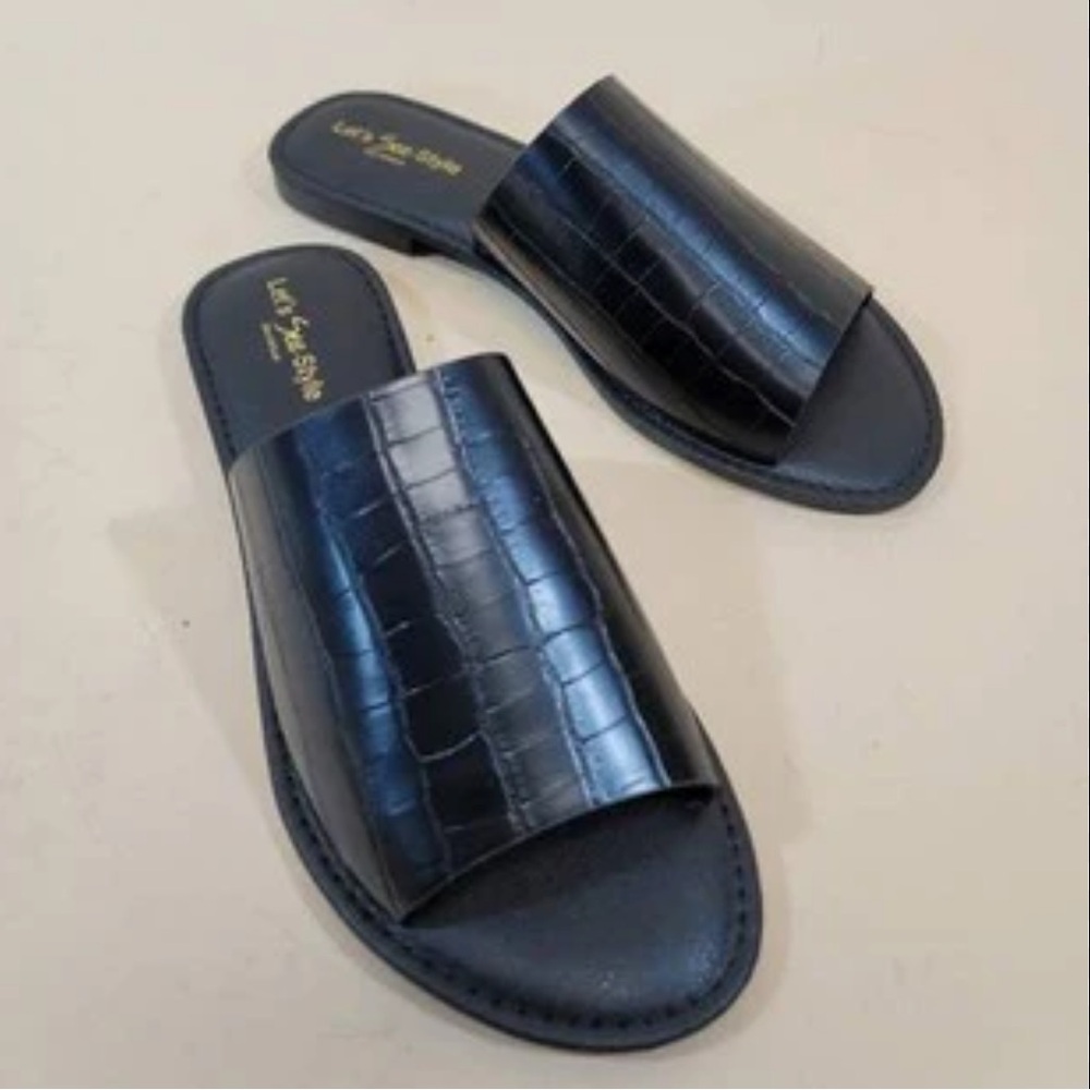 NWT Black Slide Sandals Croc Print